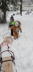 Mali odkrywcy i ich śnieżne przygody