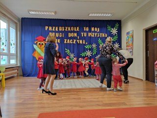PASOWANIE NA PRZEDSZKOLAKA W GRUPIE POZIOMEK