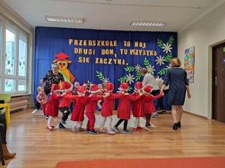 PASOWANIE NA PRZEDSZKOLAKA W GRUPIE POZIOMEK