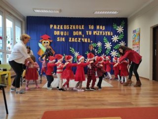 PASOWANIE NA PRZEDSZKOLAKA W GRUPIE POZIOMEK