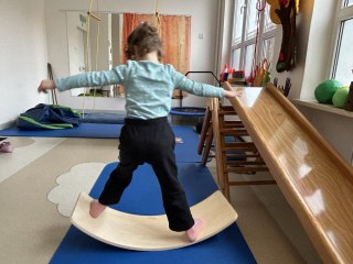 ZIMOWE ZAJĘCIA SENSORYCZNE