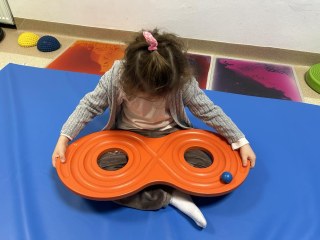 ZIMOWE ZAJĘCIA SENSORYCZNE