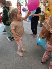 MALI ODKRYWCY ŚWIĘTUJĄ DZIEŃ DZIECKA