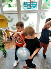 MALI ODKRYWCY ŚWIĘTUJĄ DZIEŃ DZIECKA