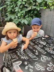 WYJŚCIE NA LODY – ZAKOŃCZENIE ROKU SZKOLNEGO W GRUPIE MAŁYCH ODKRYWCÓW